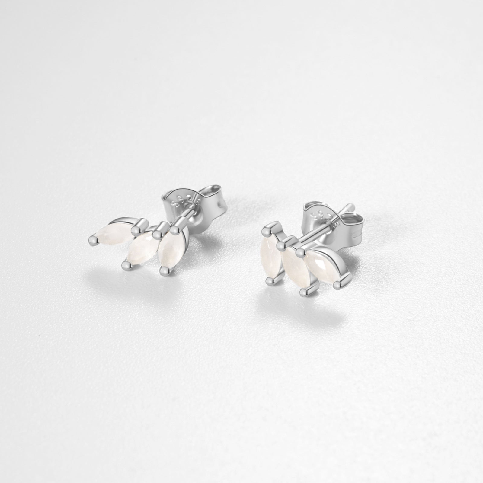 Yasmin Shine Studs - Platinum - Champagne - 8
