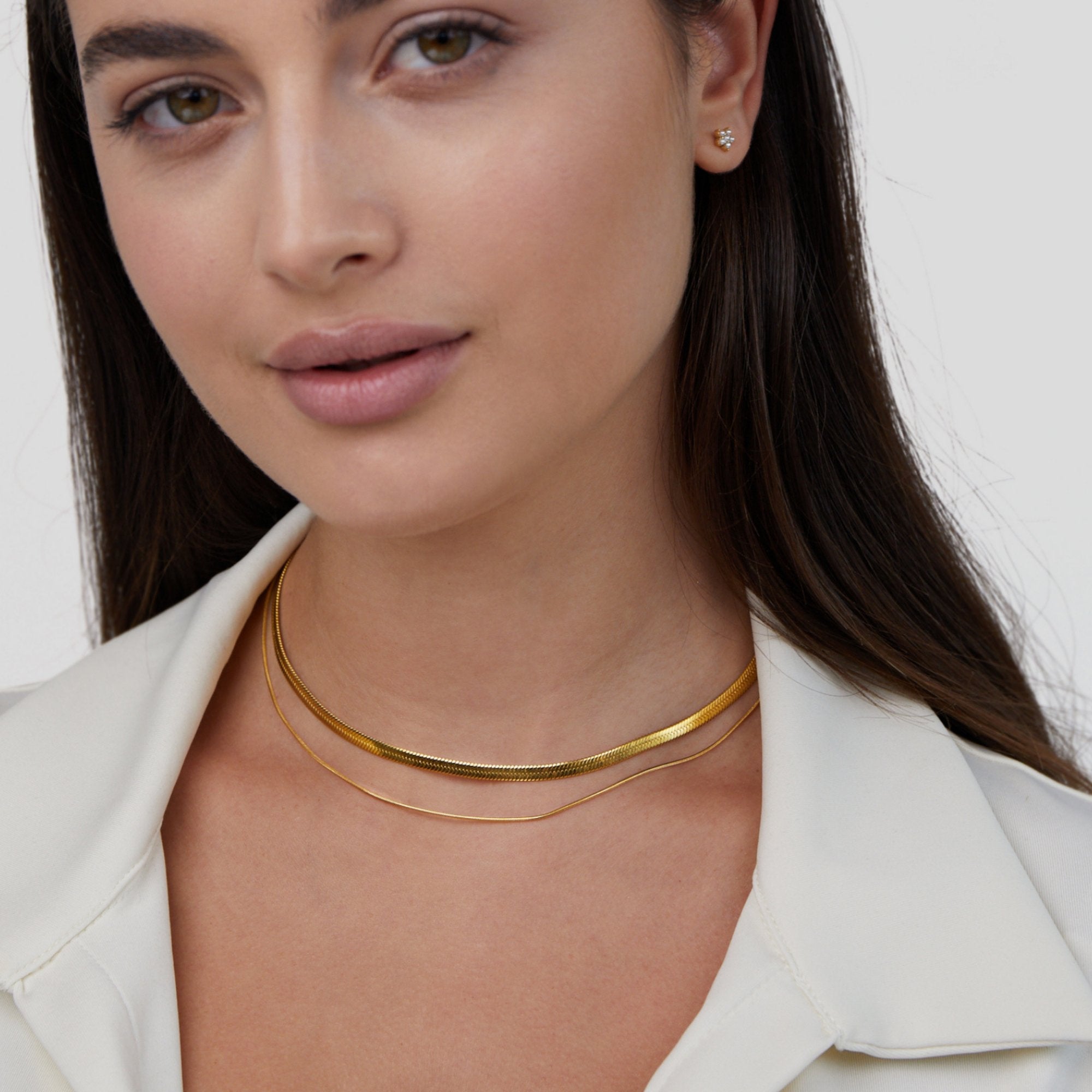 Ysolde Gold Necklace - NAVALLINecklace