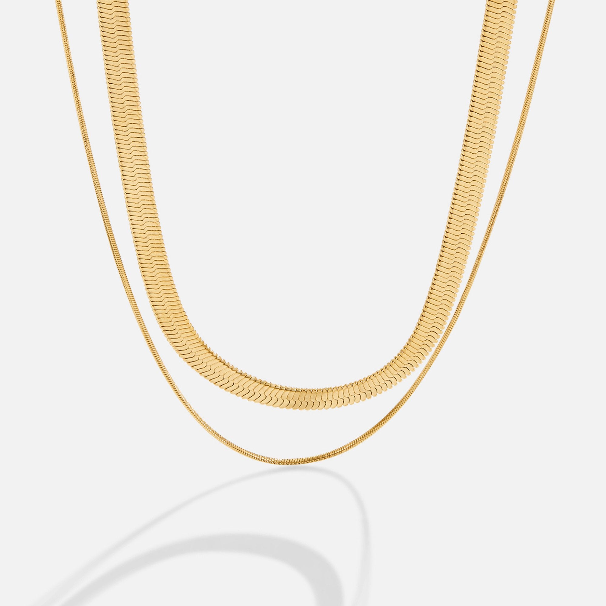 Ysolde Gold Necklace - NAVALLINecklace