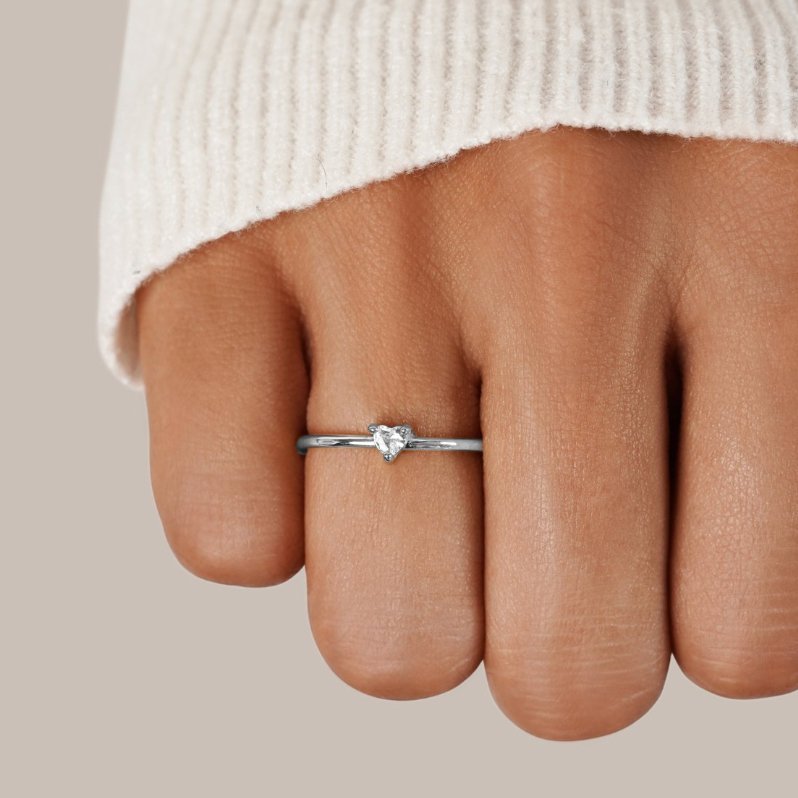 Zara Heart Ring - NAVALLIRing